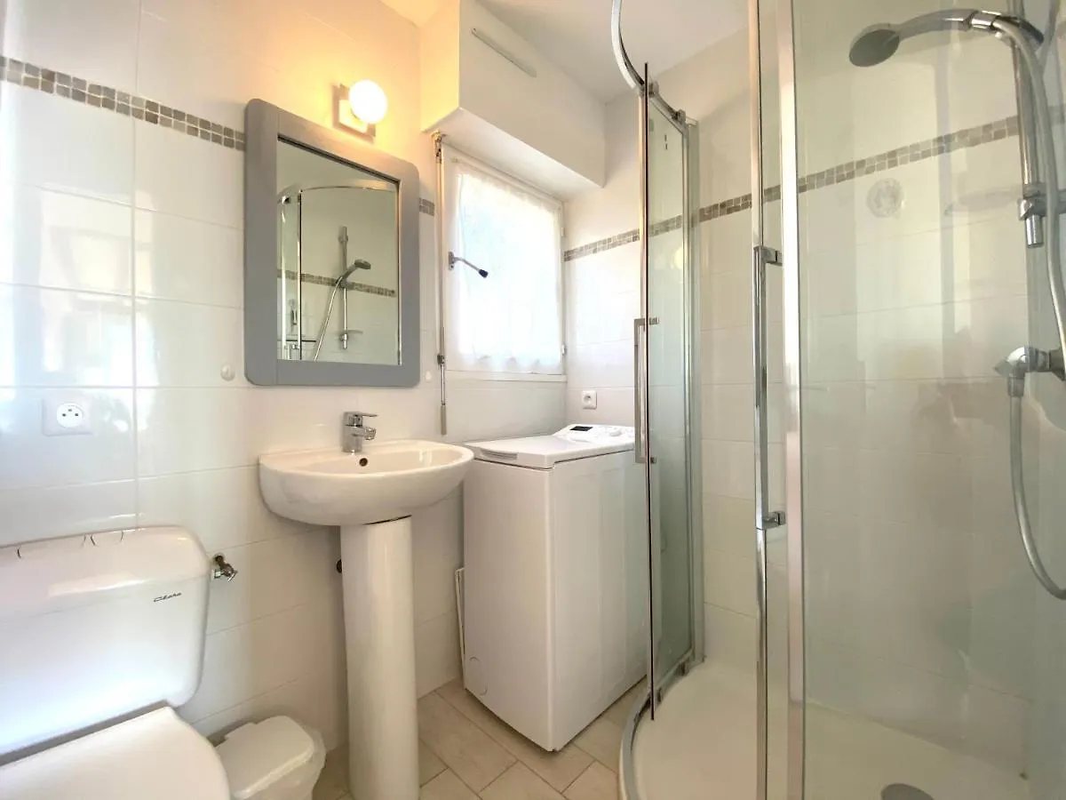Apartment Ref 033 Appartement T3 Vue Mer Les Terrasses De Kerjouanno Arzon France