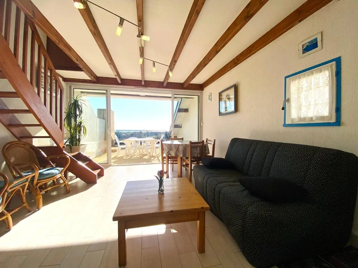 Ref 033 Appartement T3 Vue Mer Les Terrasses De Kerjouanno Arzon 0*,  France